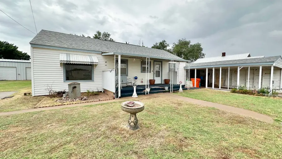 210 NW 1st St, Buffalo, OK 73834 - #3