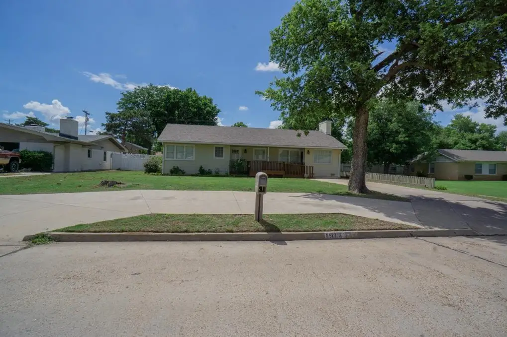 1913 18th St, Woodward, OK 73801-0000 - #1