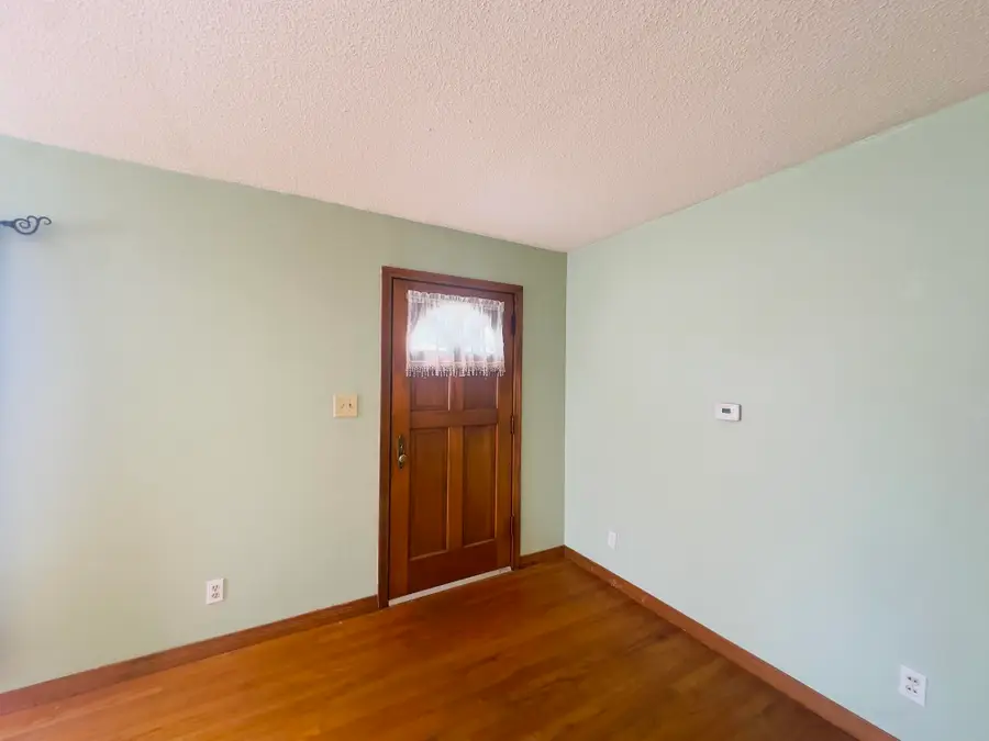 1921 W Maple Ave, Enid, OK 73703 - #3
