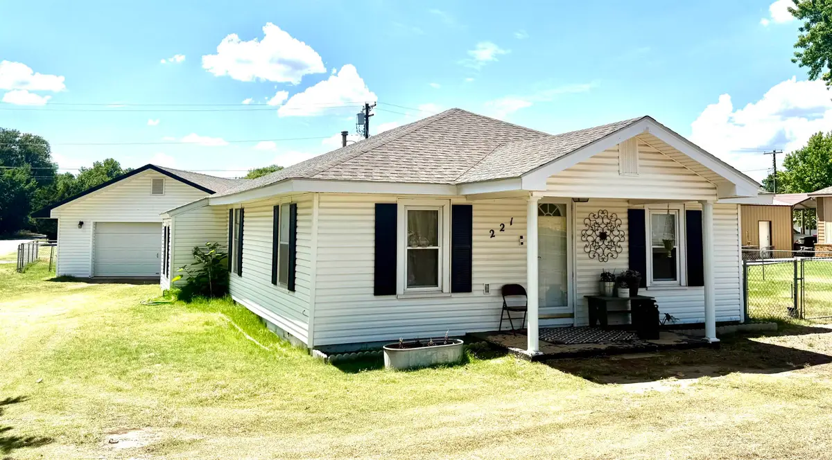 221 S Krouth, Mooreland, OK 73852 - #1