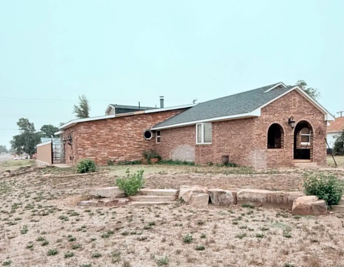 502 Avenue F, Beaver, OK 73932 - #1