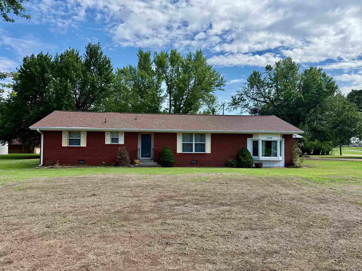 2329 W Colorado Ave, Enid, OK 73703 - #1