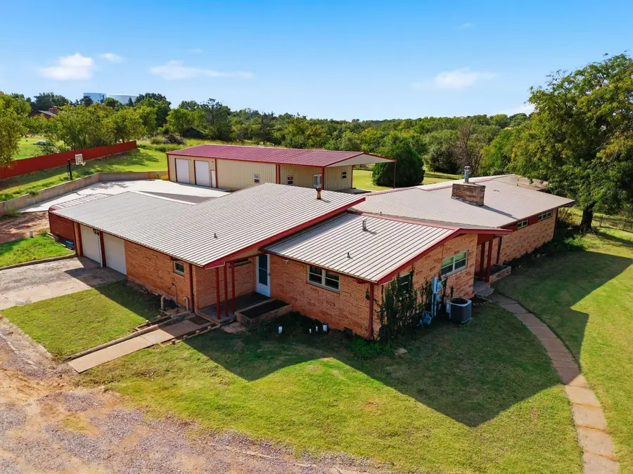 1301 S 8th, Alva, OK 73717 - #2