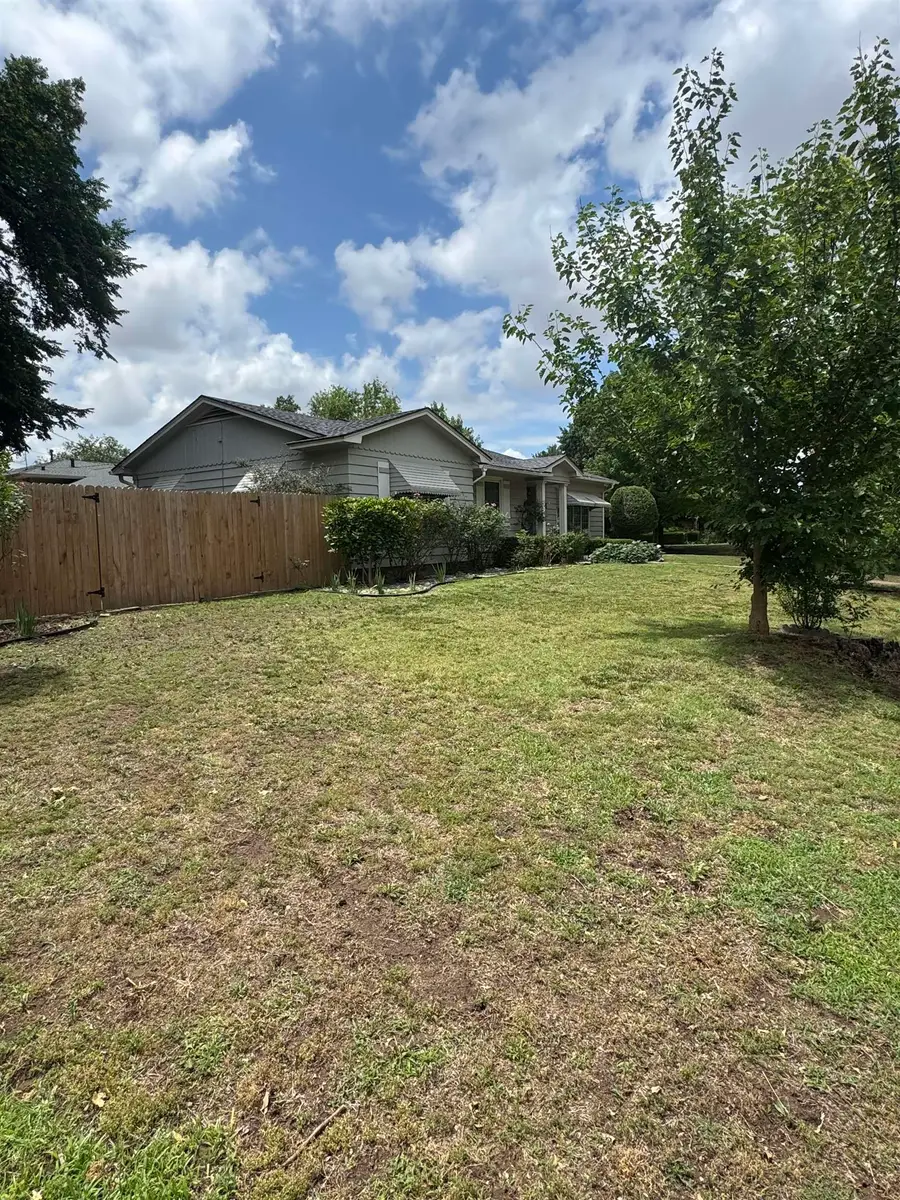 1625 Indian Dr, Enid, OK 73701 - #3