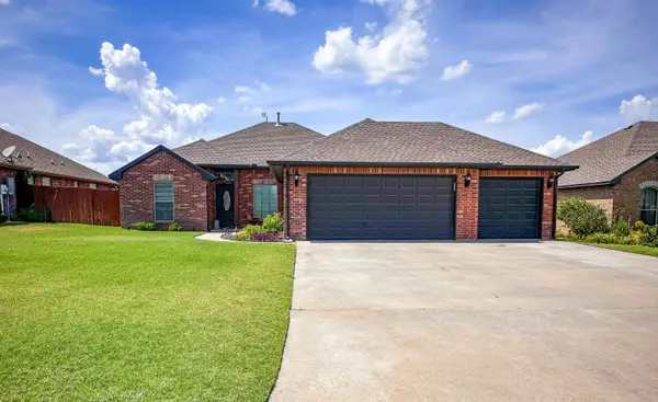 1729 Robin Dr, Woodward, OK 73801