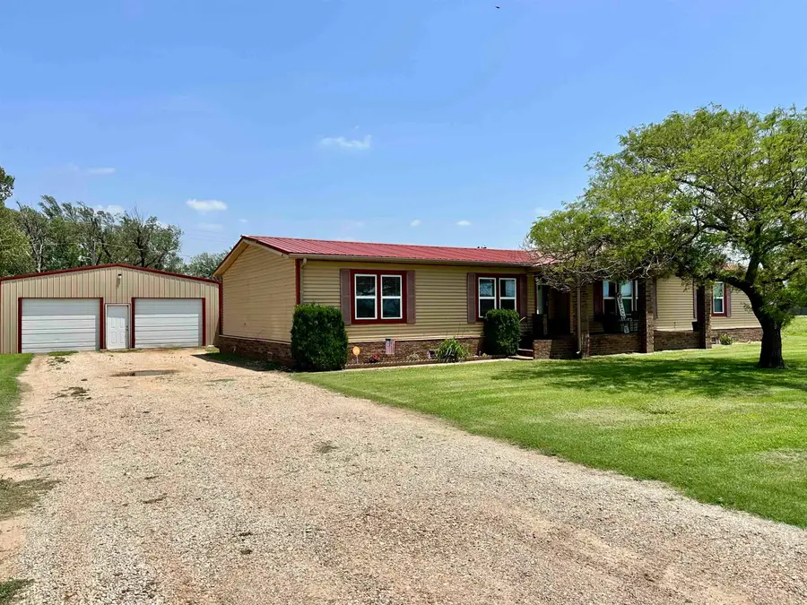 311 Main St, Kremlin, OK 73753 - #2