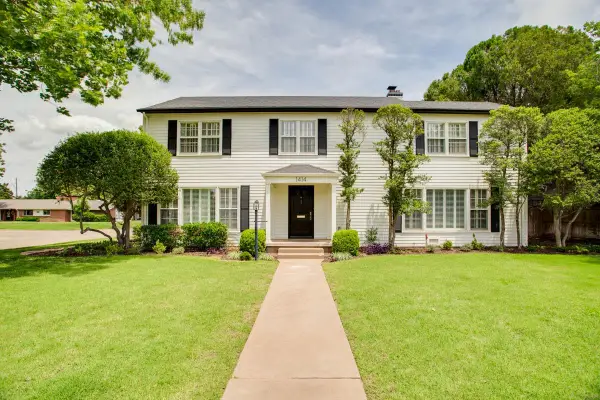 1414 W Wabash, Enid, OK 73703-0000
