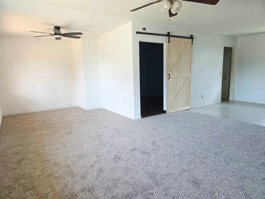 319 W Ash St, Fairview, OK 73737 - #2