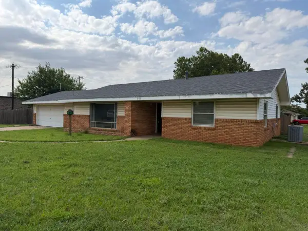 205 E State, Fairview, OK 73737