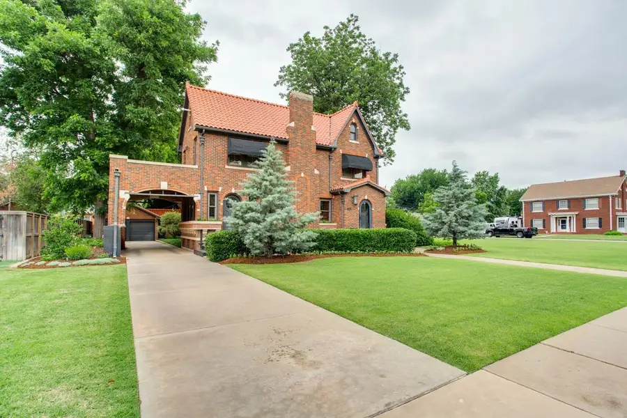510 S Hayes, Enid, OK 73703 - #2