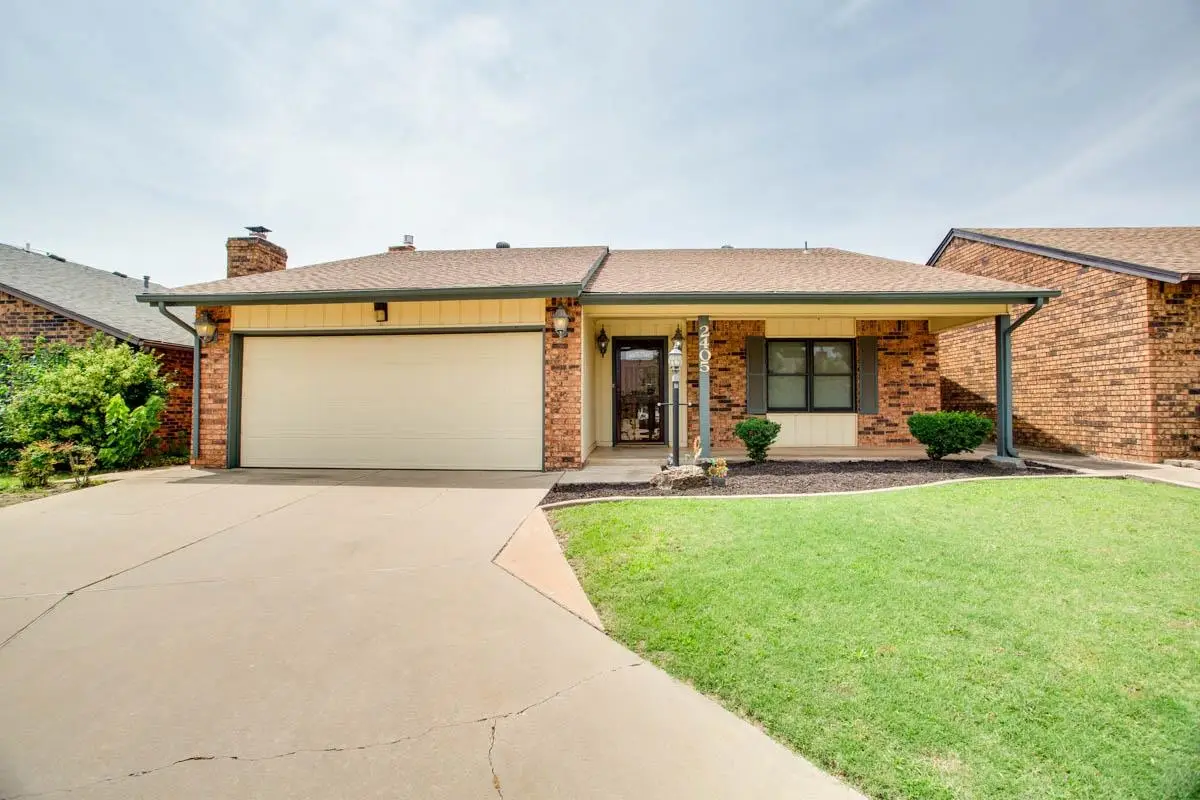 2405 Woodmoor Rd, Enid, OK 73703 - #1