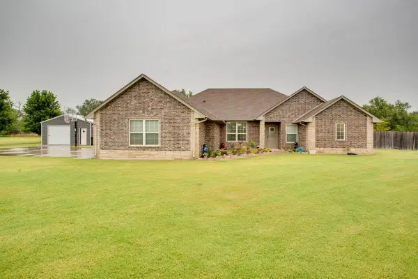 7029 Longbranch, Enid, OK 73703