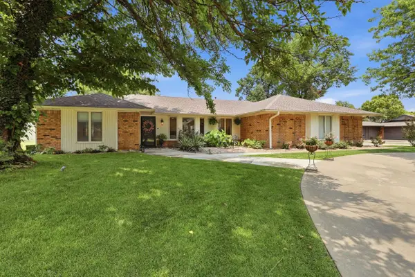 2702 Edgewood, Enid, OK 73703