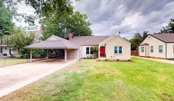 1610 Hillcrest Dr, Woodward, OK 73801