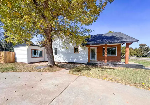 1623 8th St., Woodward, OK 73801