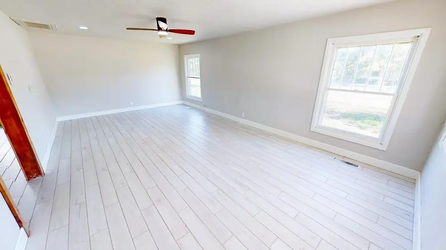 1623 8th St, Woodward, OK 73801 - #3