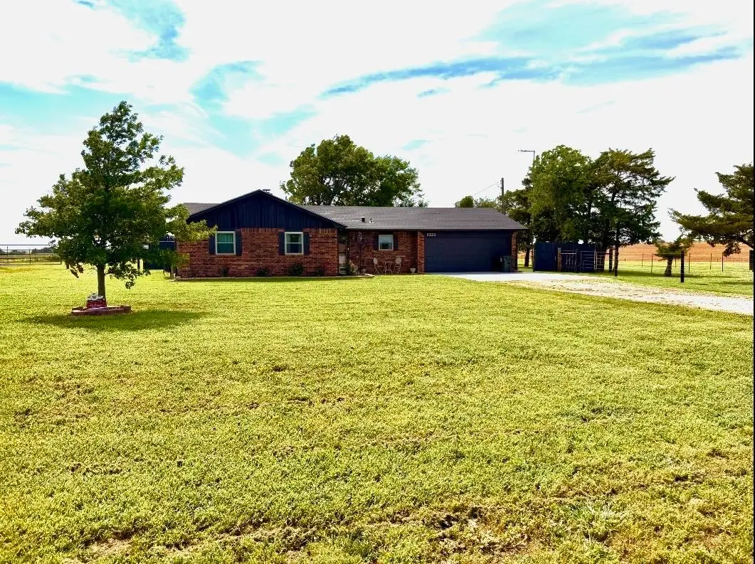 6326 S 16th St, Enid, OK 73701 - #1