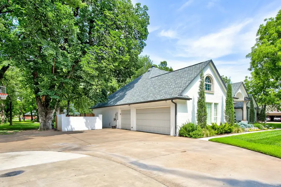 2125 Maple Leaf Cir, Enid, OK 73703 - #2
