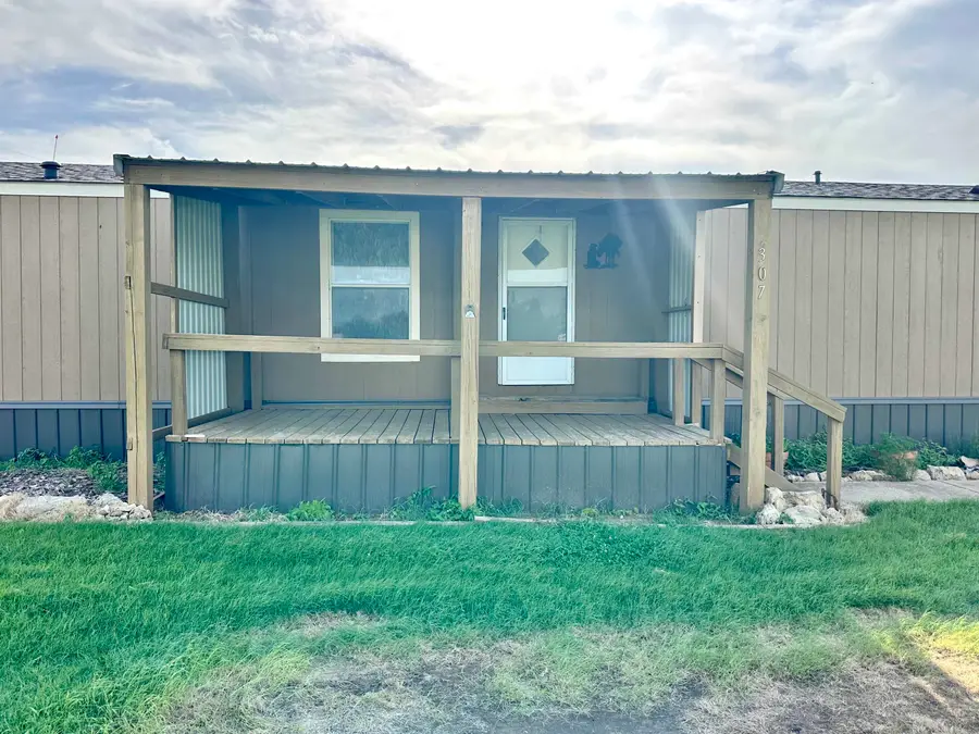 307 S 7th St, Pond Creek, OK 73766 - #3