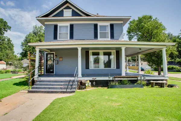 1602 W Oklahoma, Enid, OK 73703