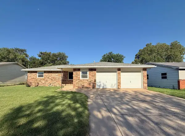1423 23rd St, Woodward, OK 73801