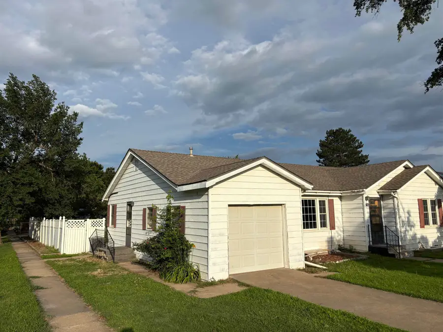 802 Avenue E, Beaver, OK 73932 - #3