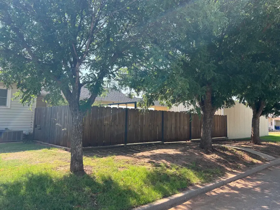 1029 Flynn, Alva, OK 73717 - #2
