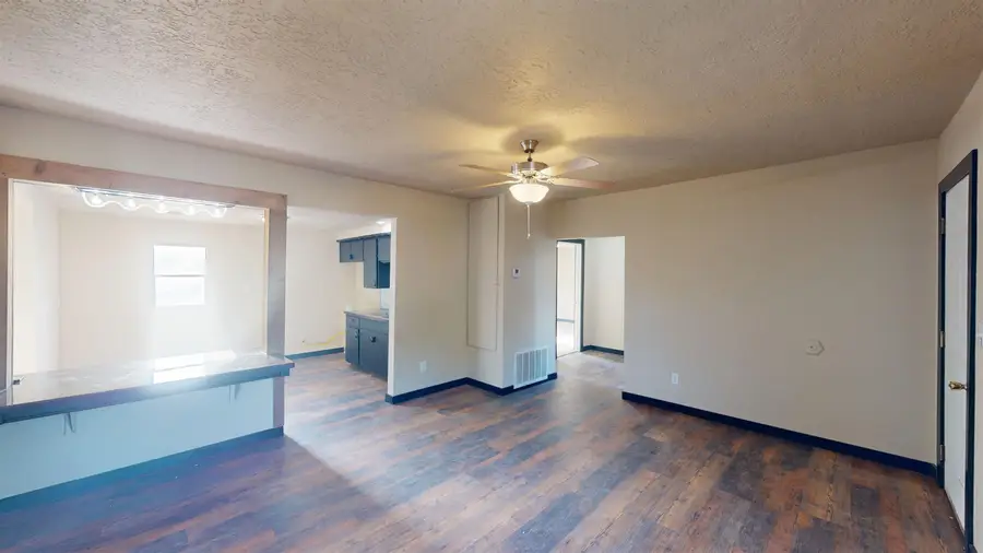 309 S Graham, Mooreland, OK 73852 - #3