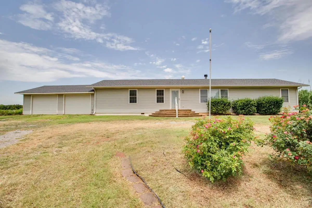 5208 S Leona Mitchell Blvd, Enid, OK 73701 - #1