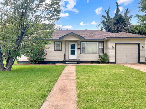 815 N Sunset, Alva, OK 73717