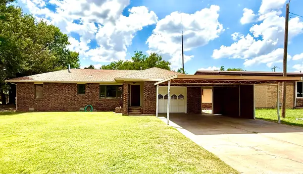 1073 Nickerson, Waynoka, OK 73860