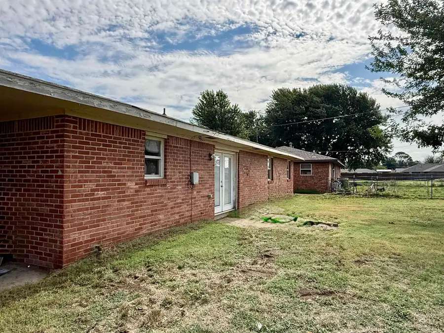 822 Kelli Dr, Watonga, OK 73772 - #3