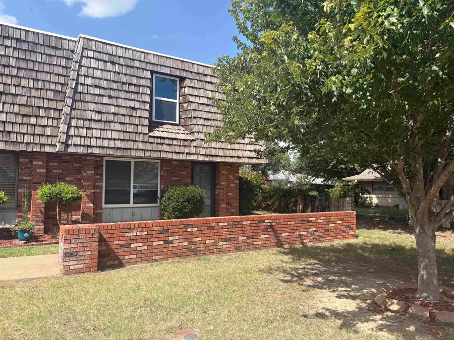 2106 Indian Drive, Enid, OK 73703 - #3