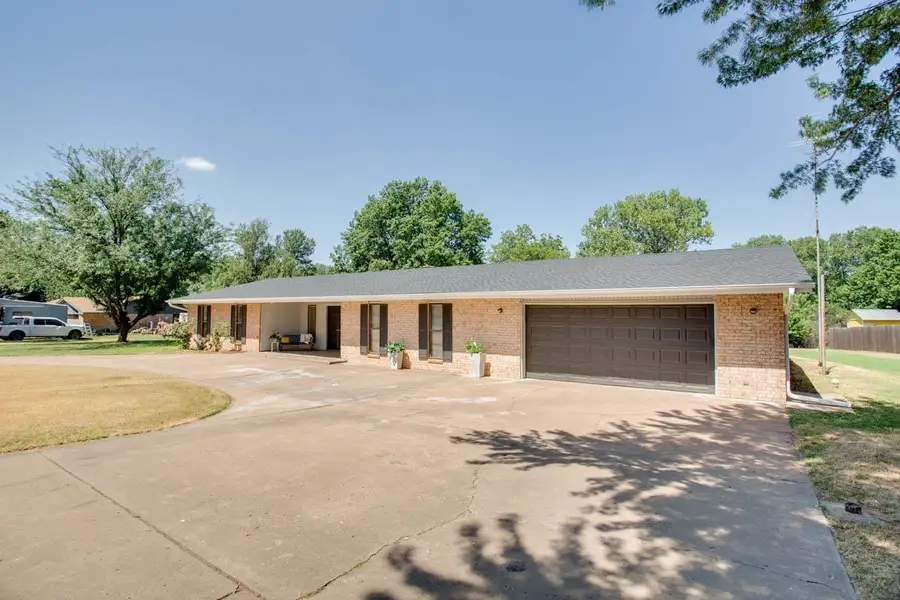 1704 Indian Dam RD, Lahoma, OK 73754 - #2