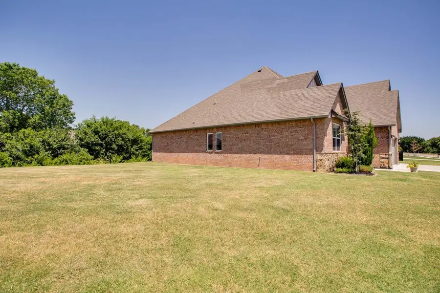 1102 Sawgrass Ln, Enid, OK 73703 - #3