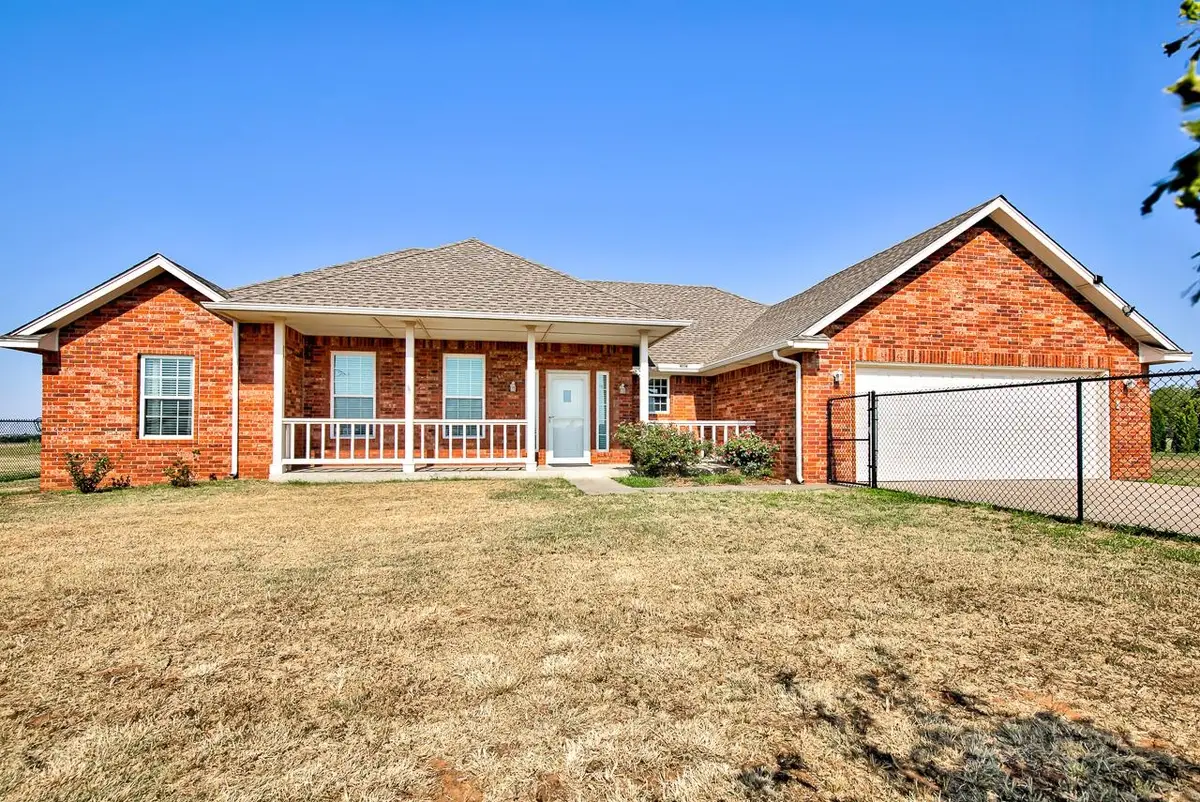 2012 S Logan Rd, Lahoma, OK 73754 - #1