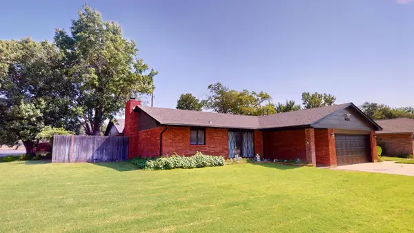 602 Flat Creek Circle, Woodward, OK 73801