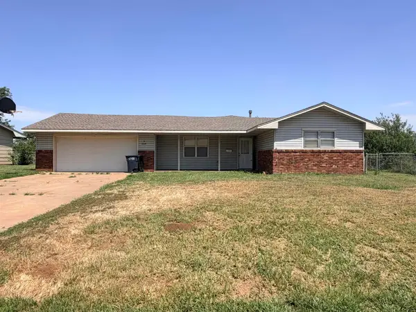 3314 Brooks Dr, Enid, OK 73701
