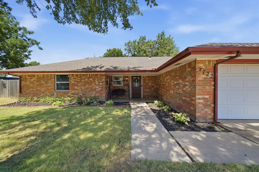 2722 Sunnybrook Cir, Enid, OK 73703 - #2
