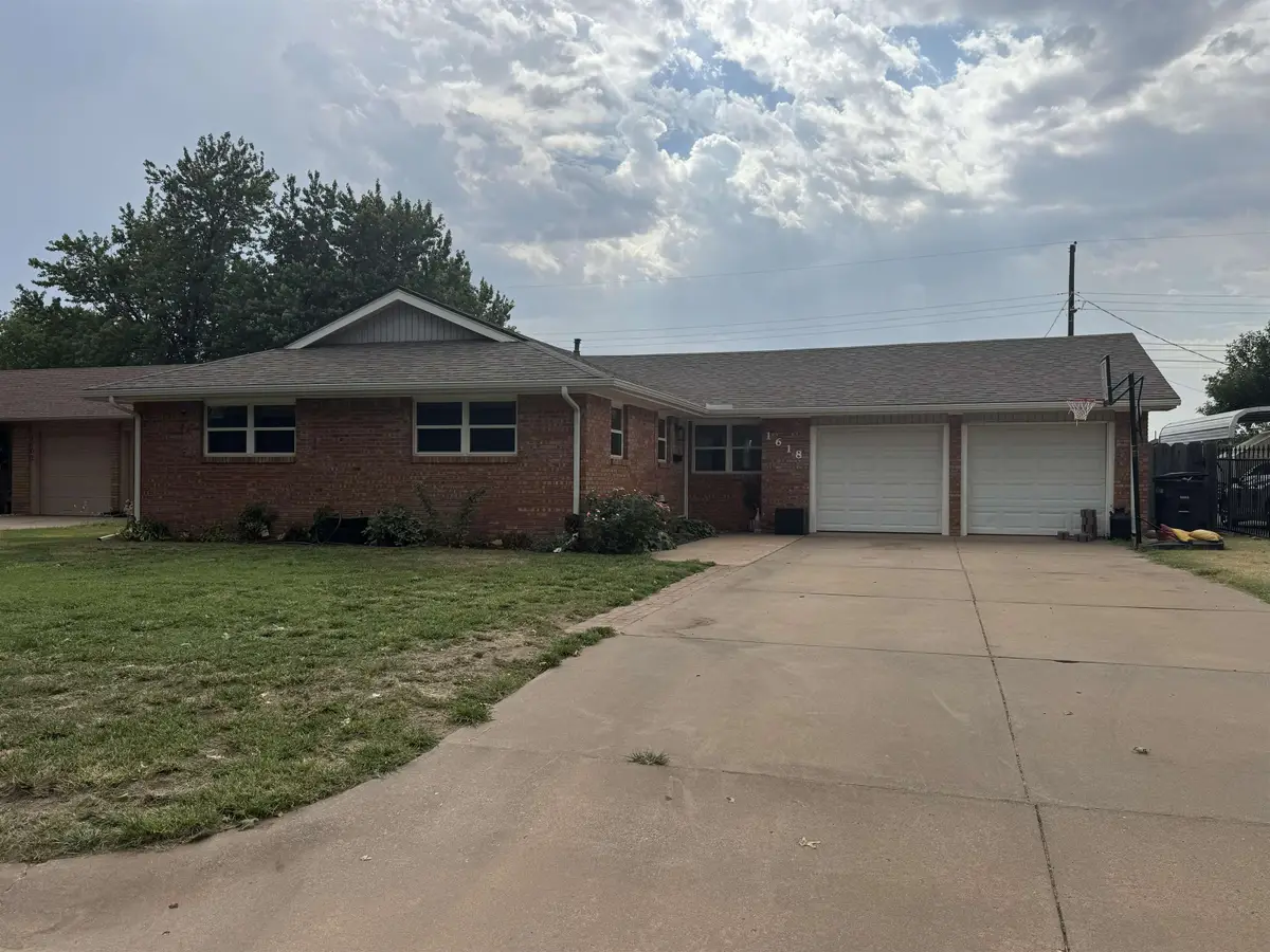 1618 S Hayes, Enid, OK 73703 - #1