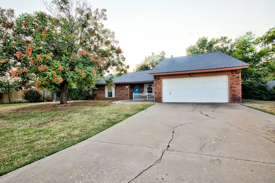 4222 Patrick Henry Pl, Enid, OK 73703 - #2