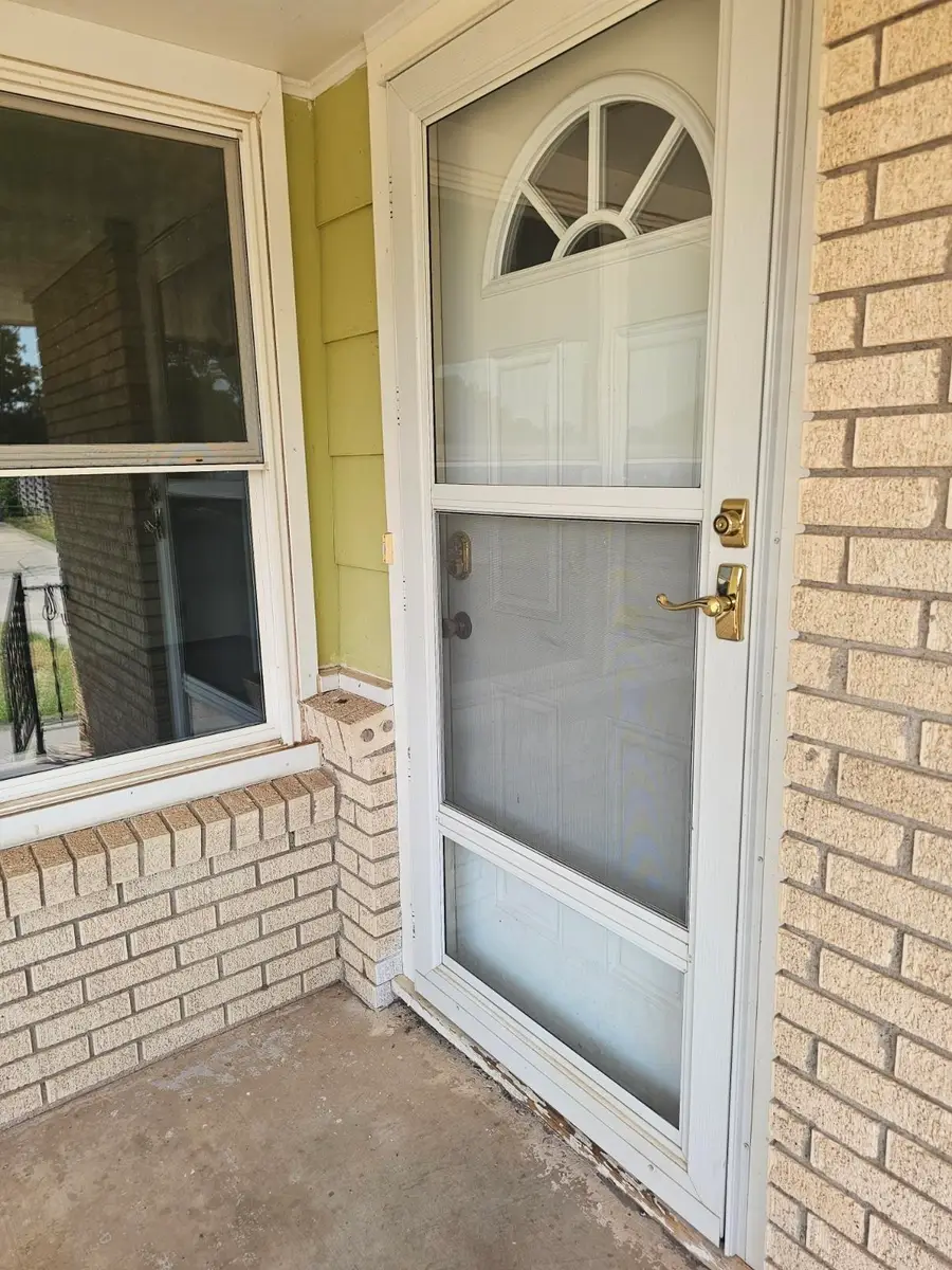 1310 N 14th, Enid, OK 73701 - #2