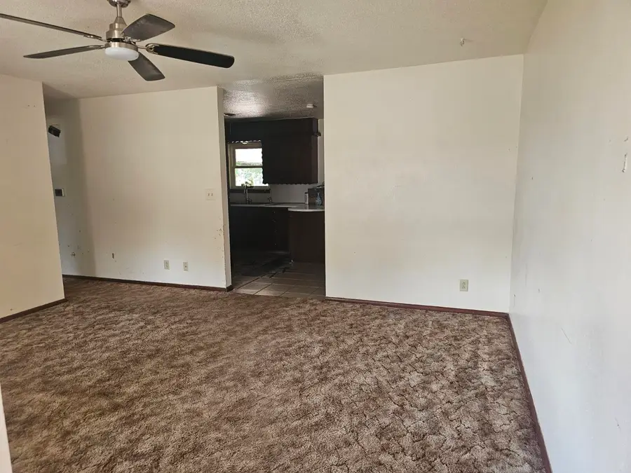 1310 N 14th, Enid, OK 73701 - #3