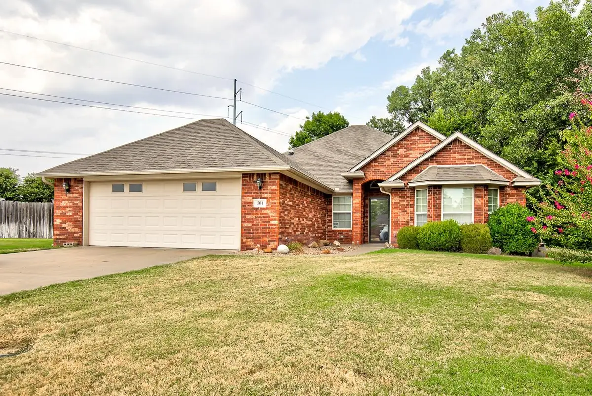 304 Okarche, Enid, OK 73701 - #1