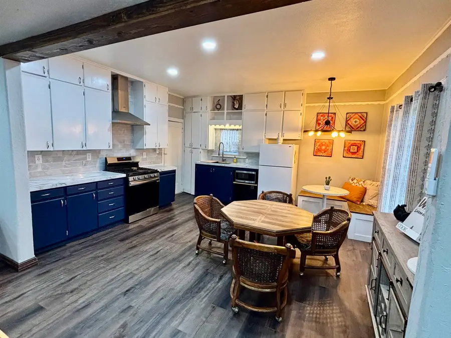 116 E 4th St, Beaver, OK 73932 - #2