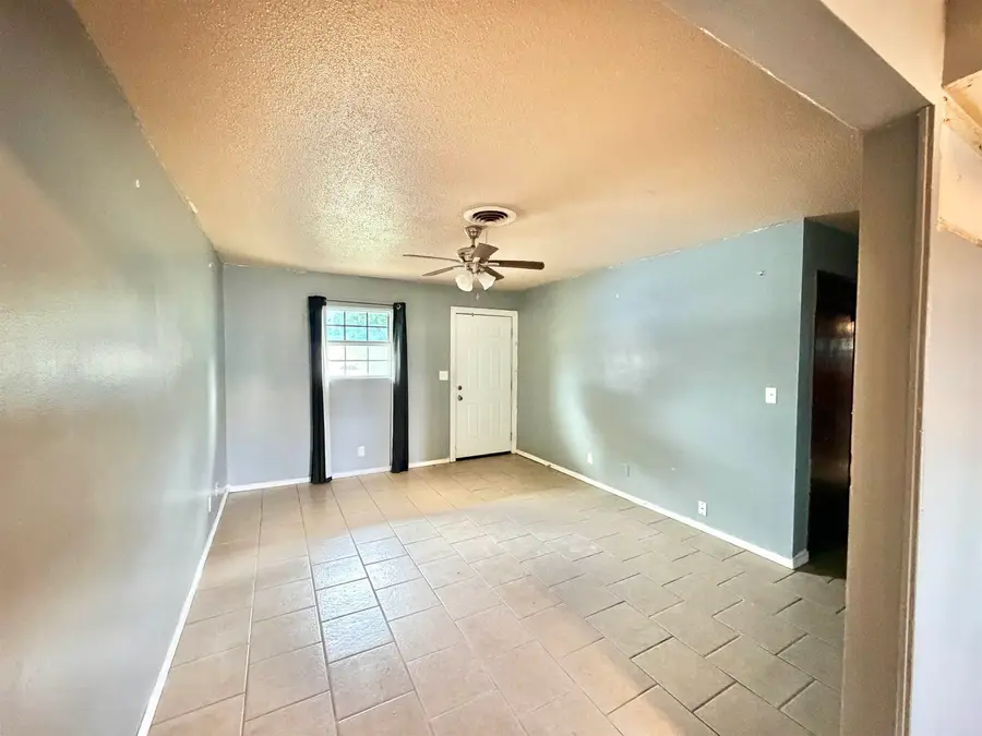 1410 N Ferguson, Enid, OK 73701 - #3