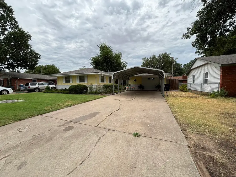 1405 Suggett Ave, Enid, OK 73703 - #2