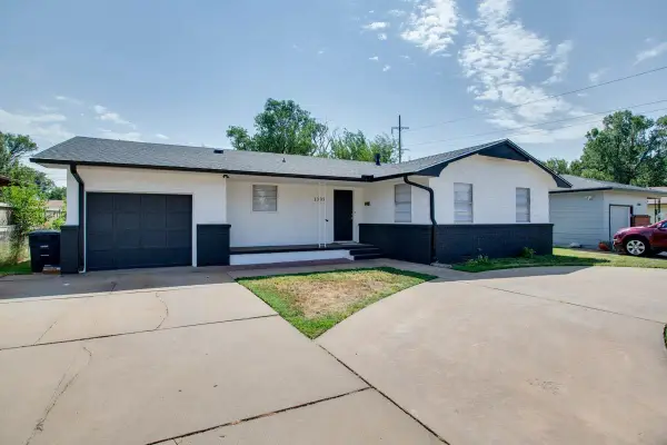 1305 N 15th, Enid, OK 73701