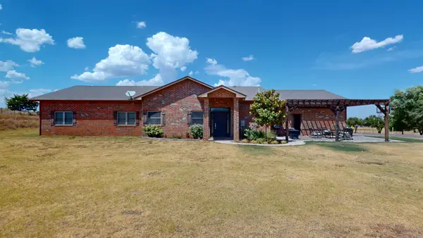 3355 8th St, Woodward, OK 73801