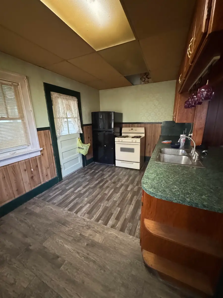 1205 W randolph, Enid, OK 73701 - #3